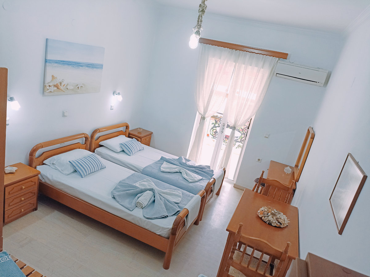 Delfini 2 Studios, Laganas Apartments